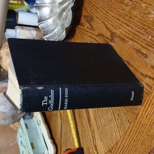 Book-The GODFATHER. MARIO PUZO-Putnam,copyright 1969